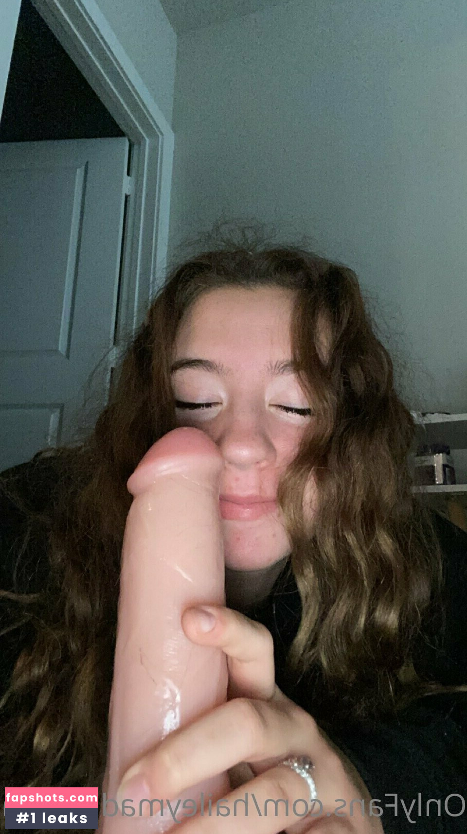 halleybrownnn gallery photo #2