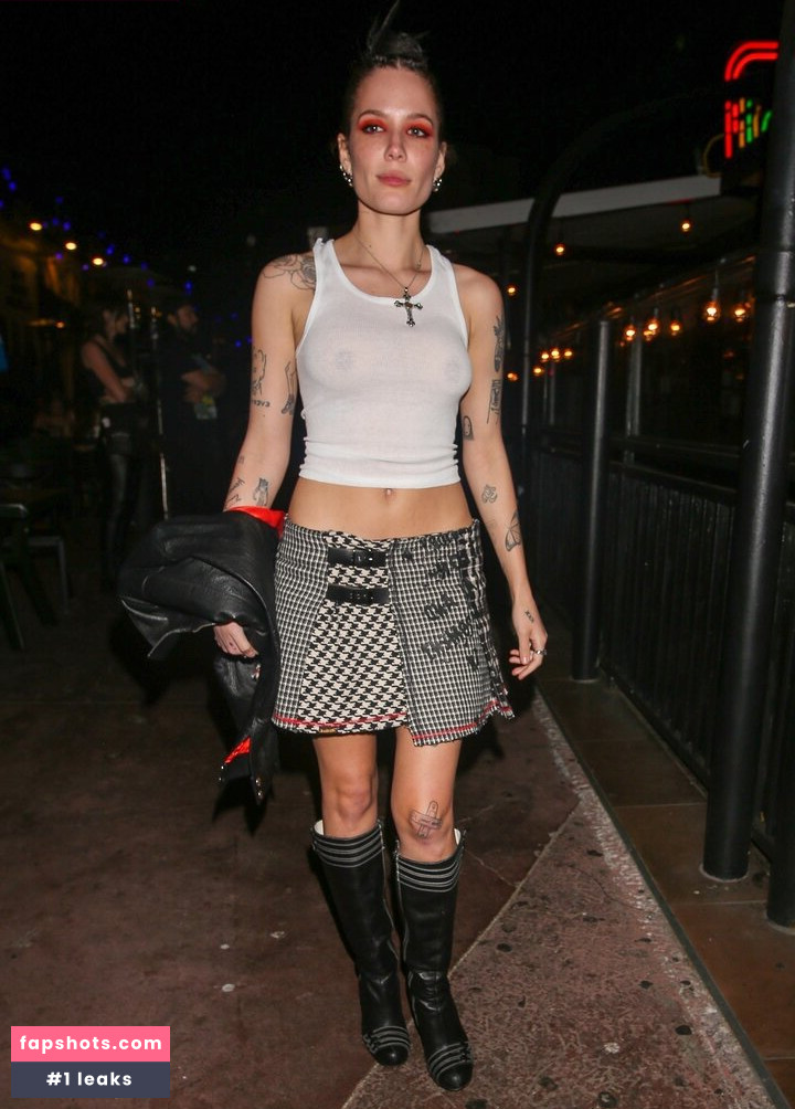 Halsey Nahé úniky fotek pouze od fanoušků #428 - Fapshots