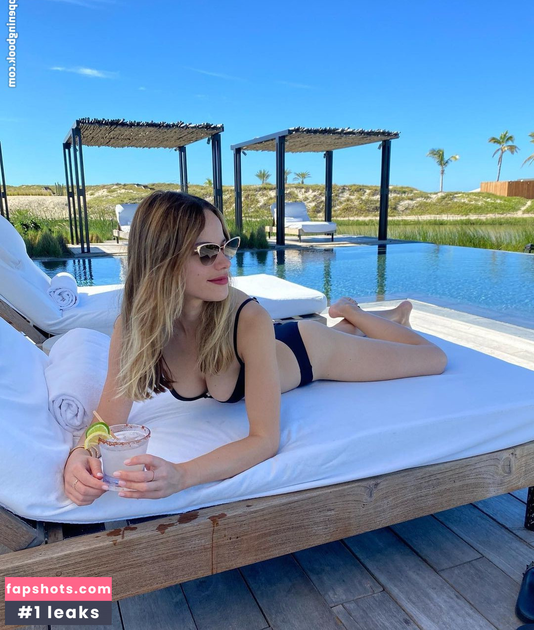 Halston Sage gallery photo #23