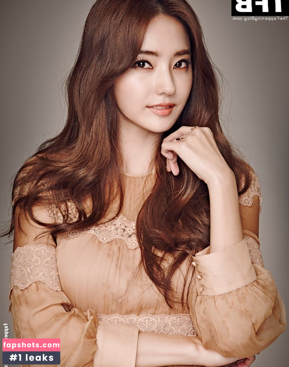Han Chae-young gallery photo #7
