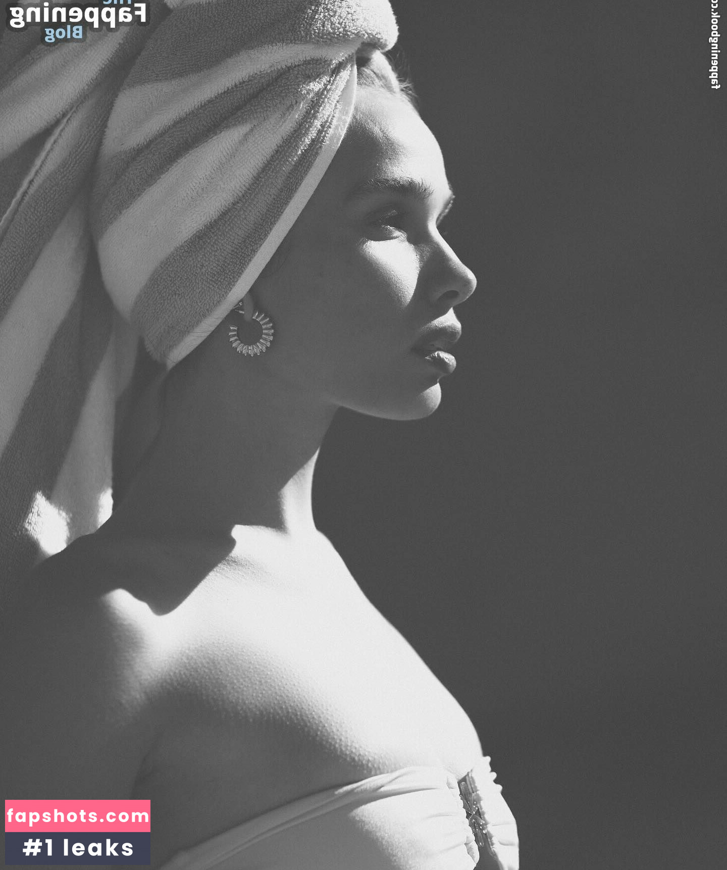 Hana Cross gallery photo #44