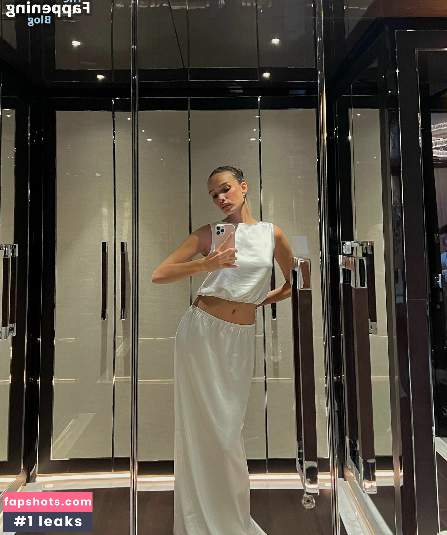 Hana Cross gallery photo #64