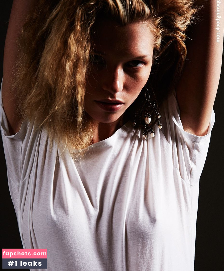 Hana Jirickova Nude Leaks OnlyFans Photos #45 - Fapshots