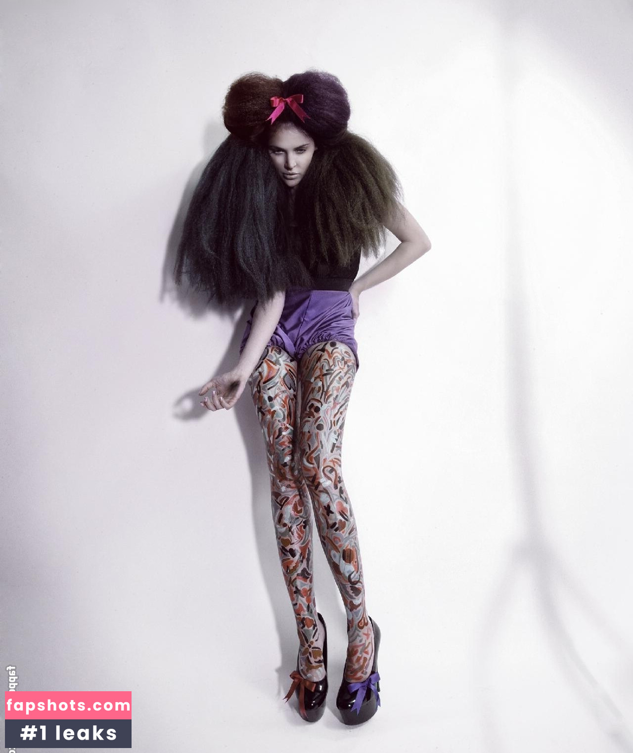 Hana Nitsche gallery photo #5