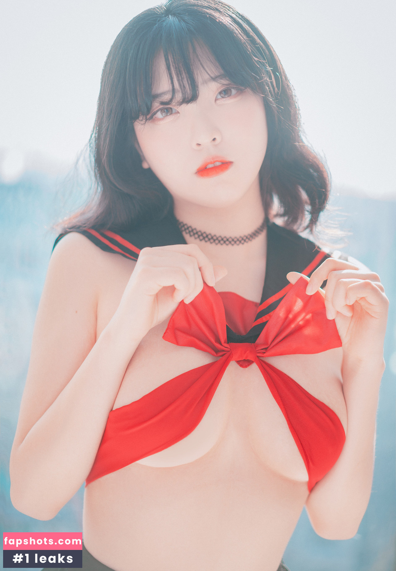 Hana Song gallery photo #71