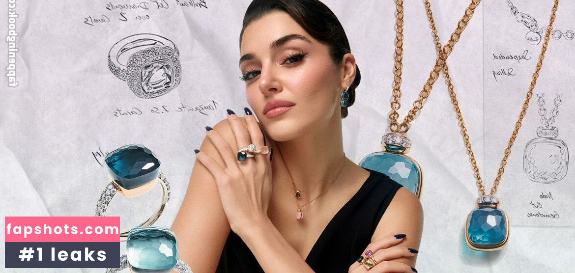 Hande Ercel gallery photo #30