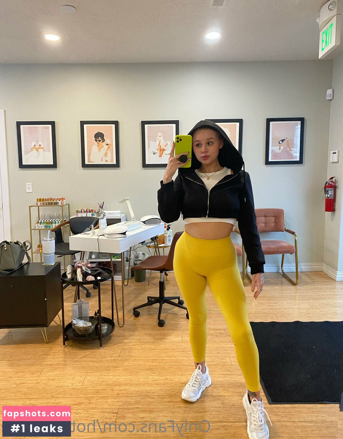 handj0bzbychelle gallery photo #18