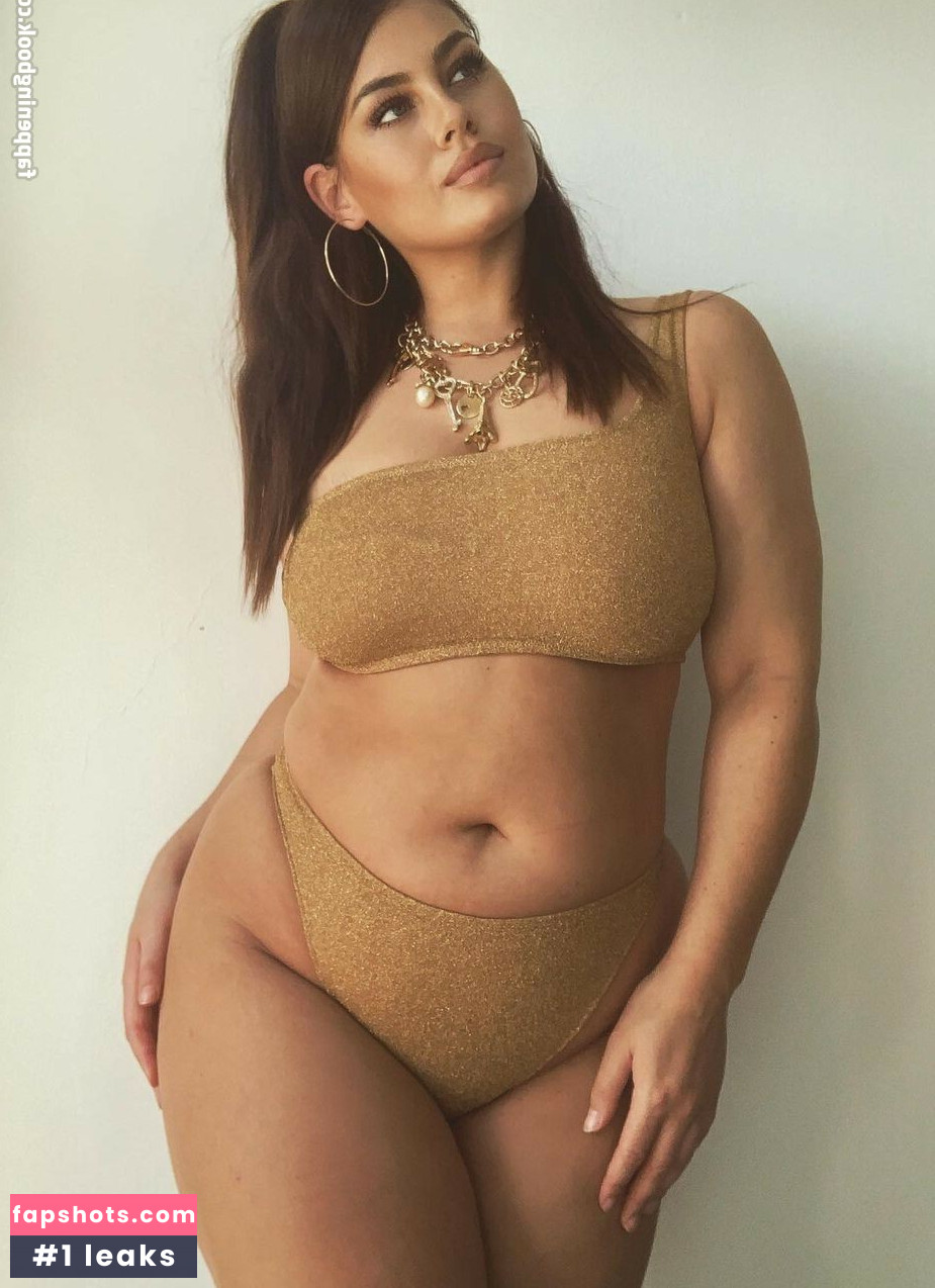 Hanna Maria Wilperath gallery photo #9