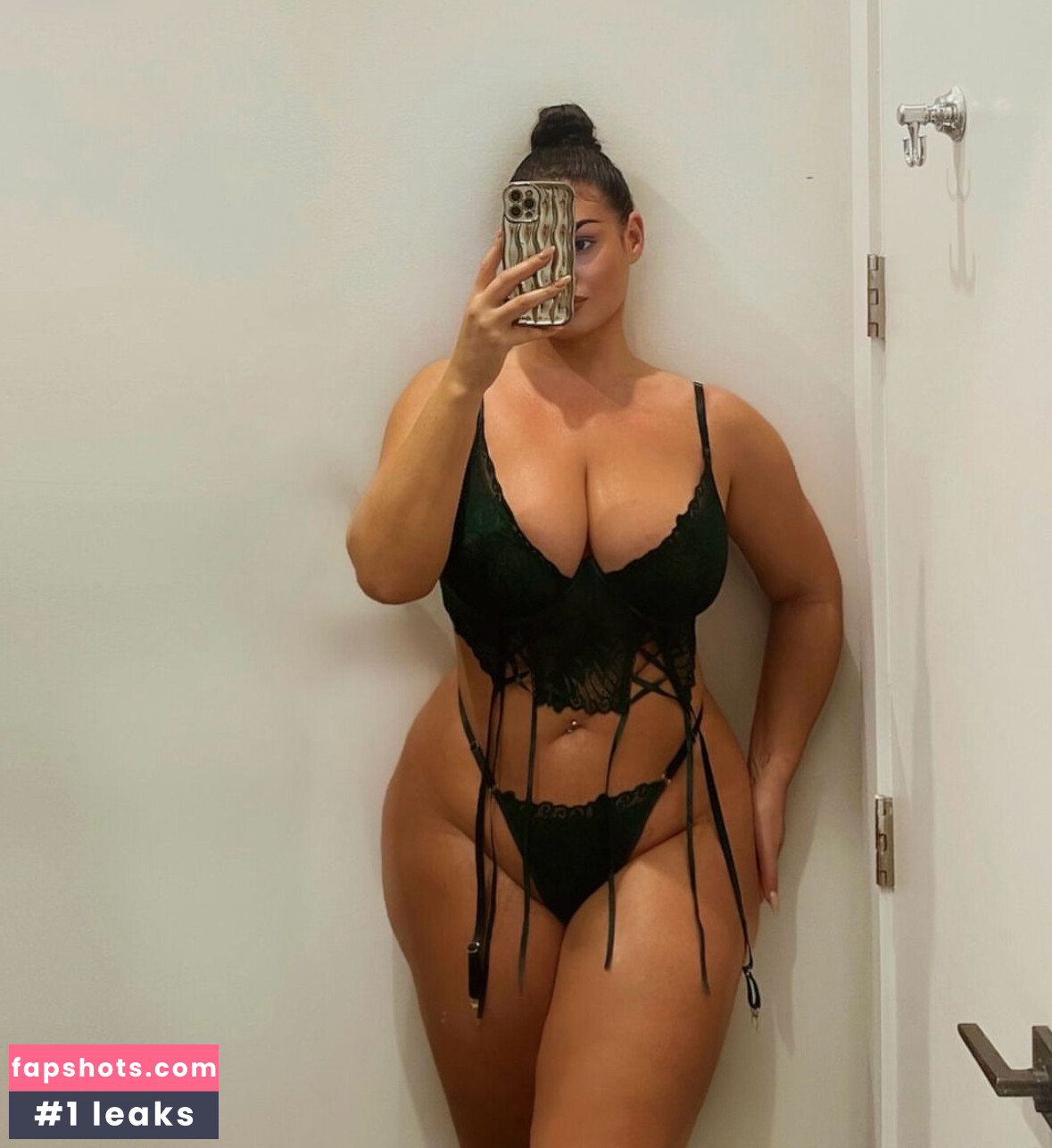 Hanna Wilperath Nahé úniky fotek pouze od fanoušků #84 - Fapshots