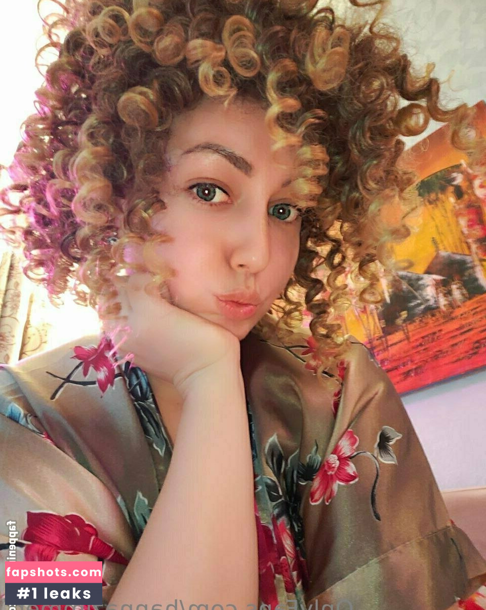 Hanna Zimmer gallery photo #122