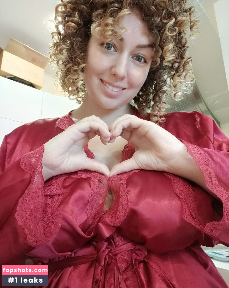 Hanna Zimmer gallery photo #136