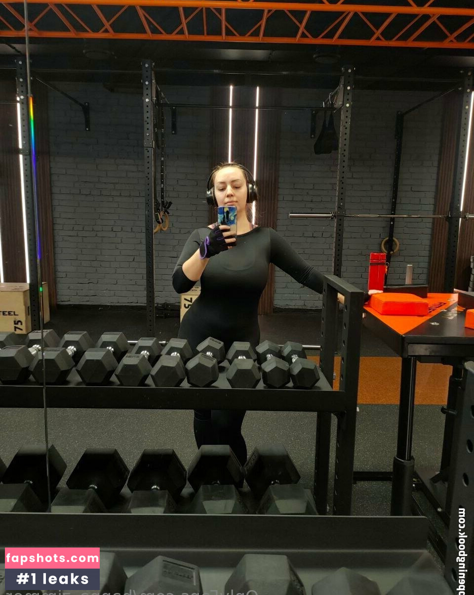 Hanna Zimmer gallery photo #42