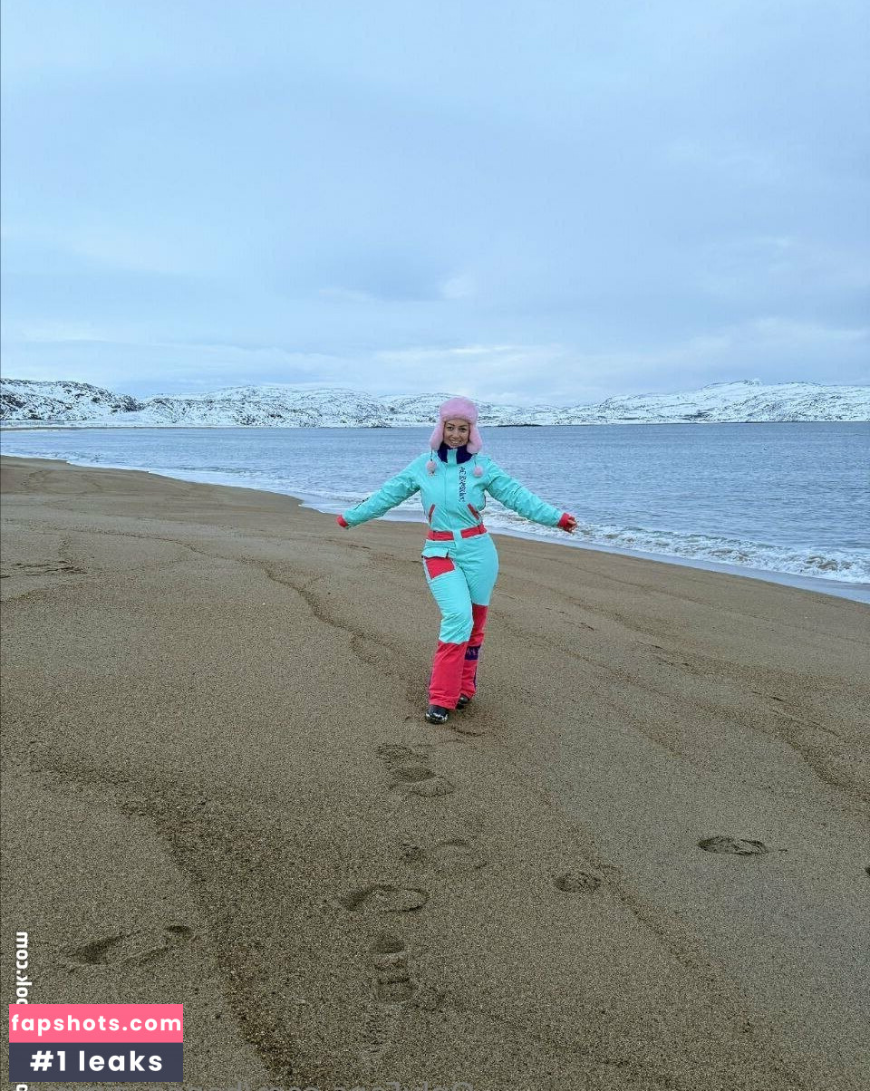 Hanna Zimmer gallery photo #55