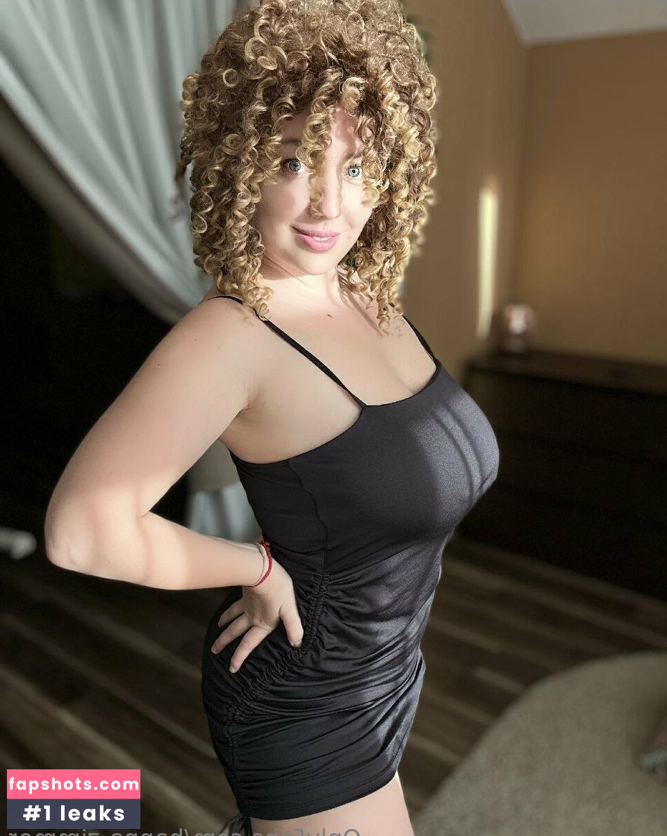 Hanna Zimmer gallery photo #87