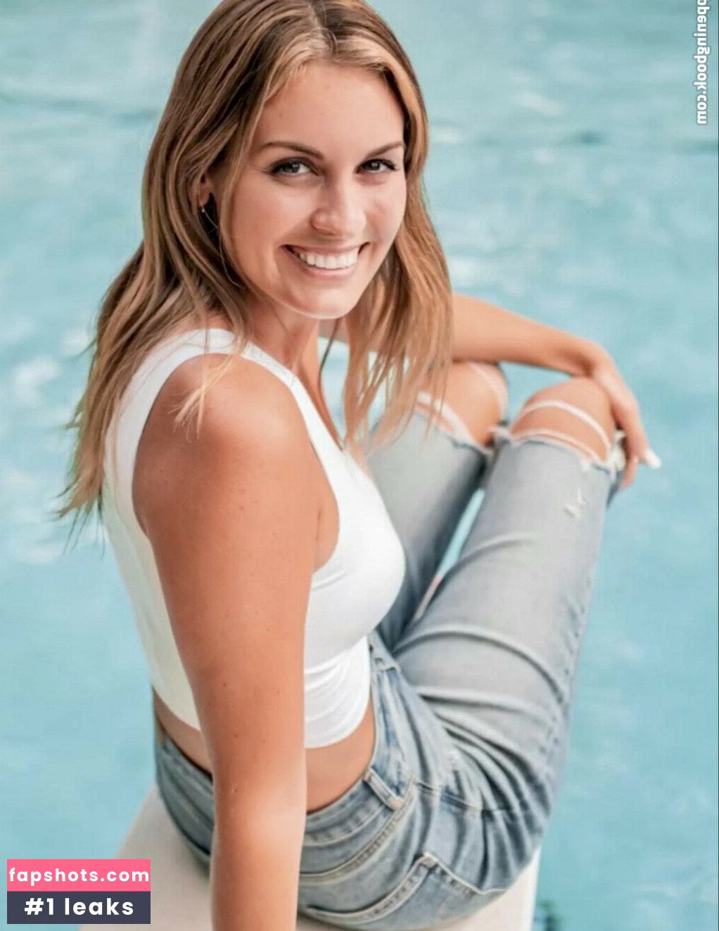 Hannah Alyward gallery photo #4