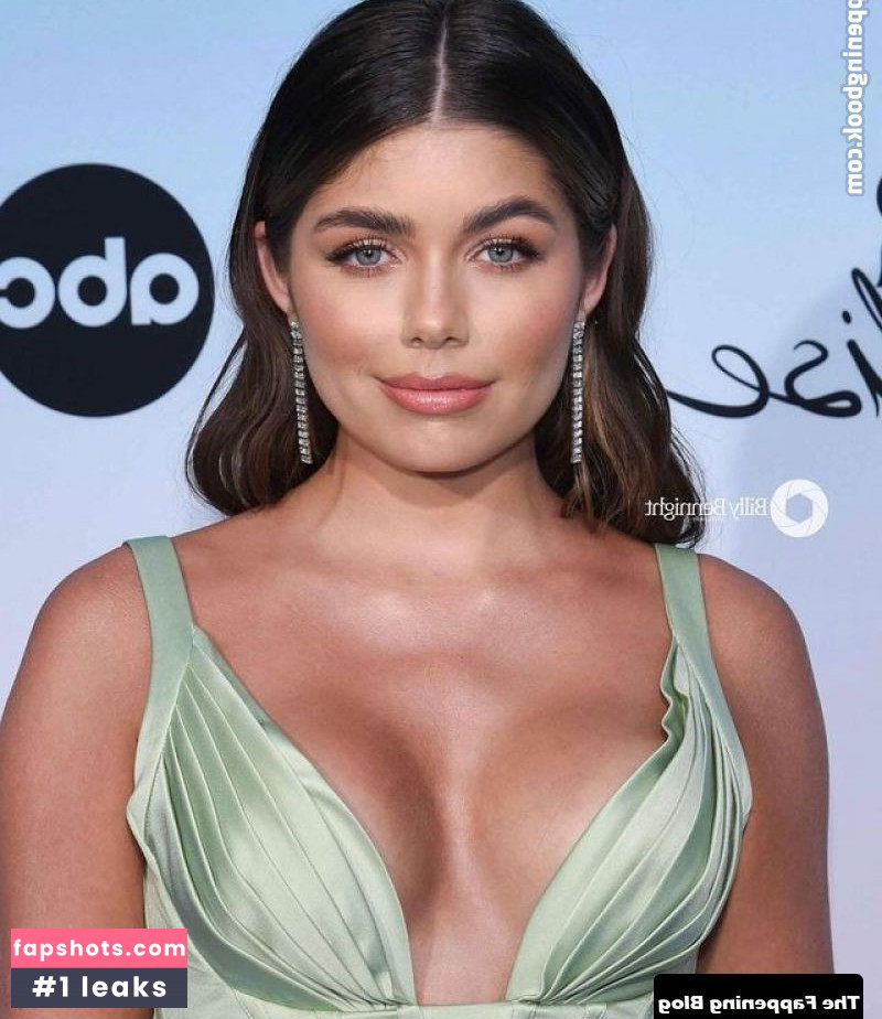 Hannah-Ann Sluss gallery photo #18