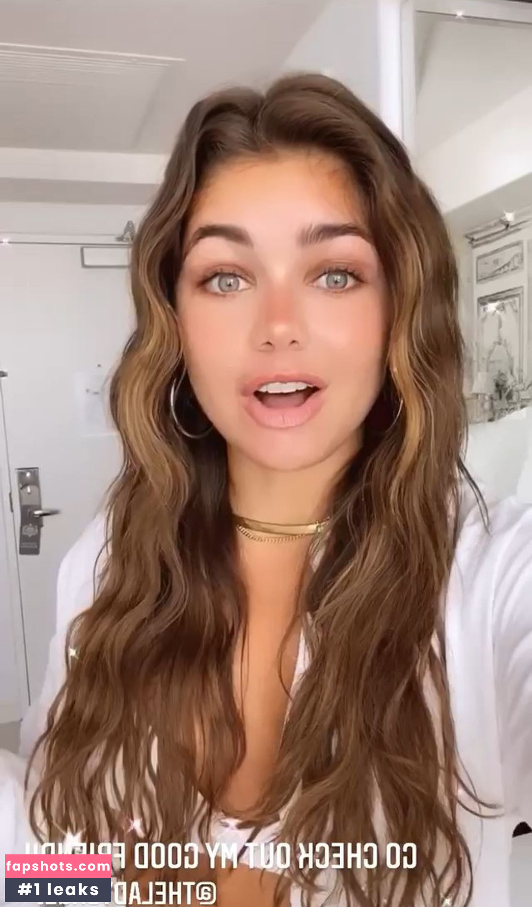 Hannah-Ann Sluss gallery photo #73