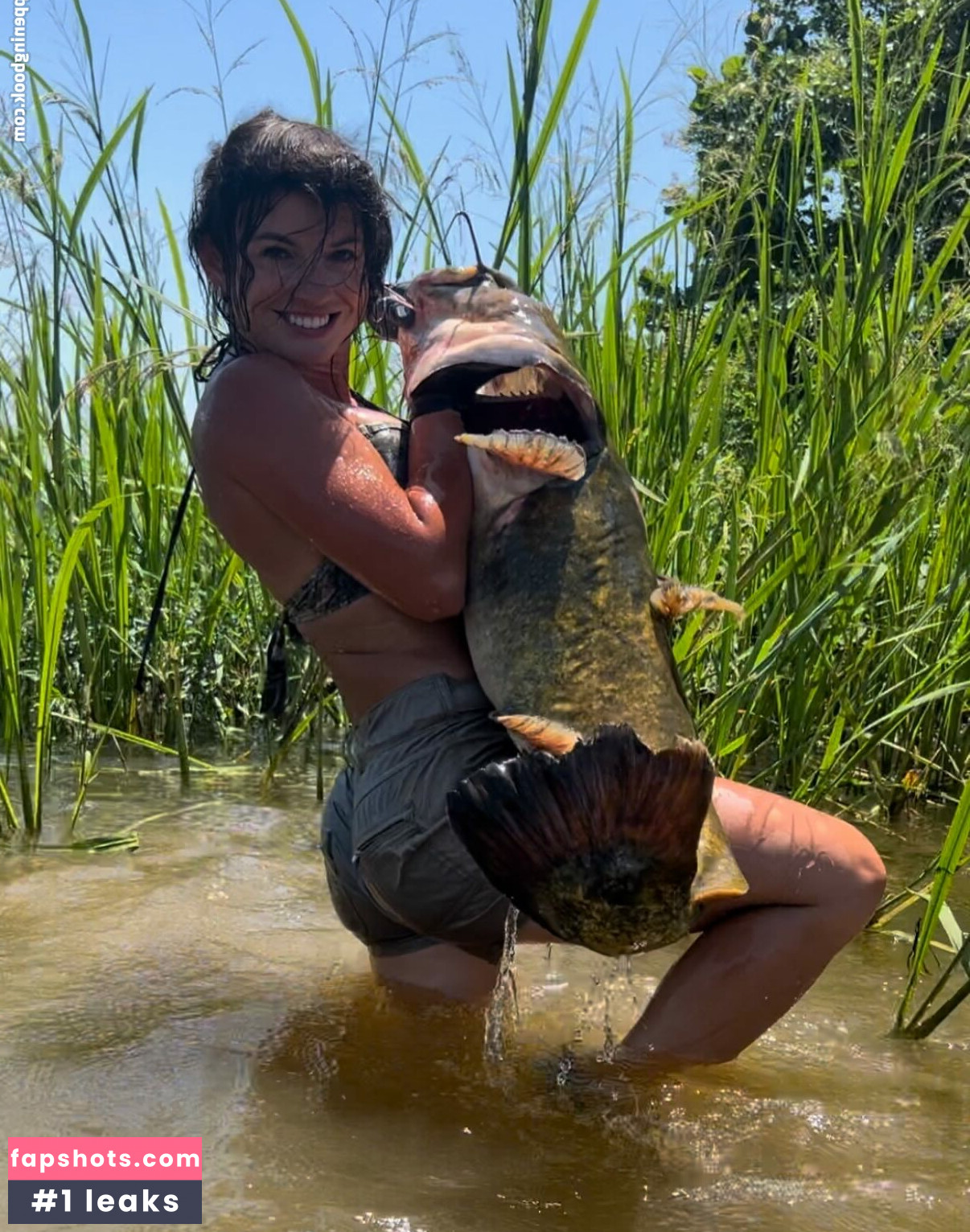 Hannah Barron gallery photo #2