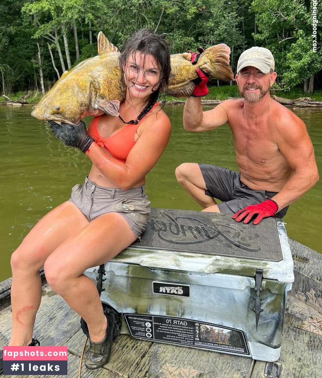 Hannah Barron gallery photo #113