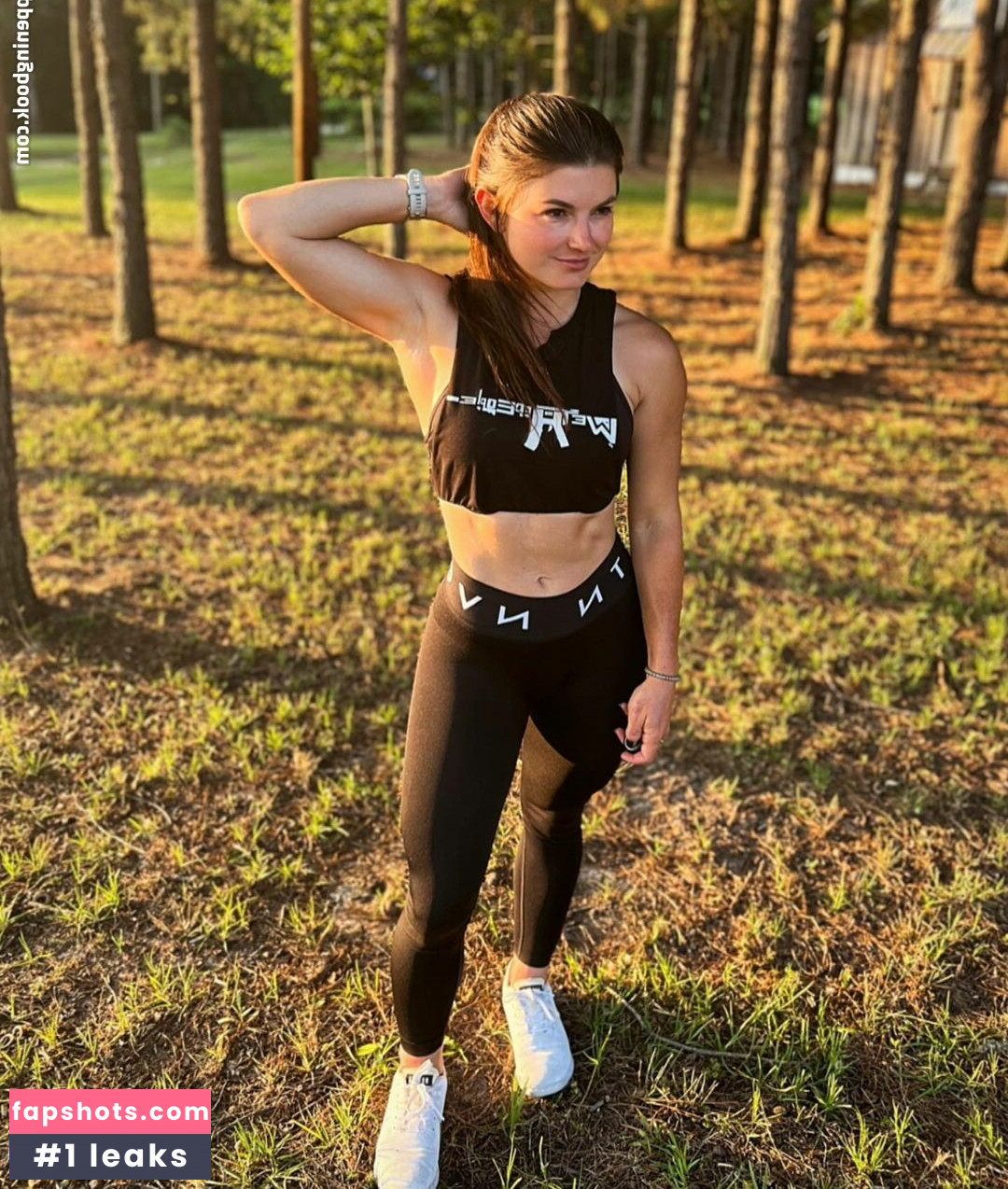 Hannah Barron gallery photo #115