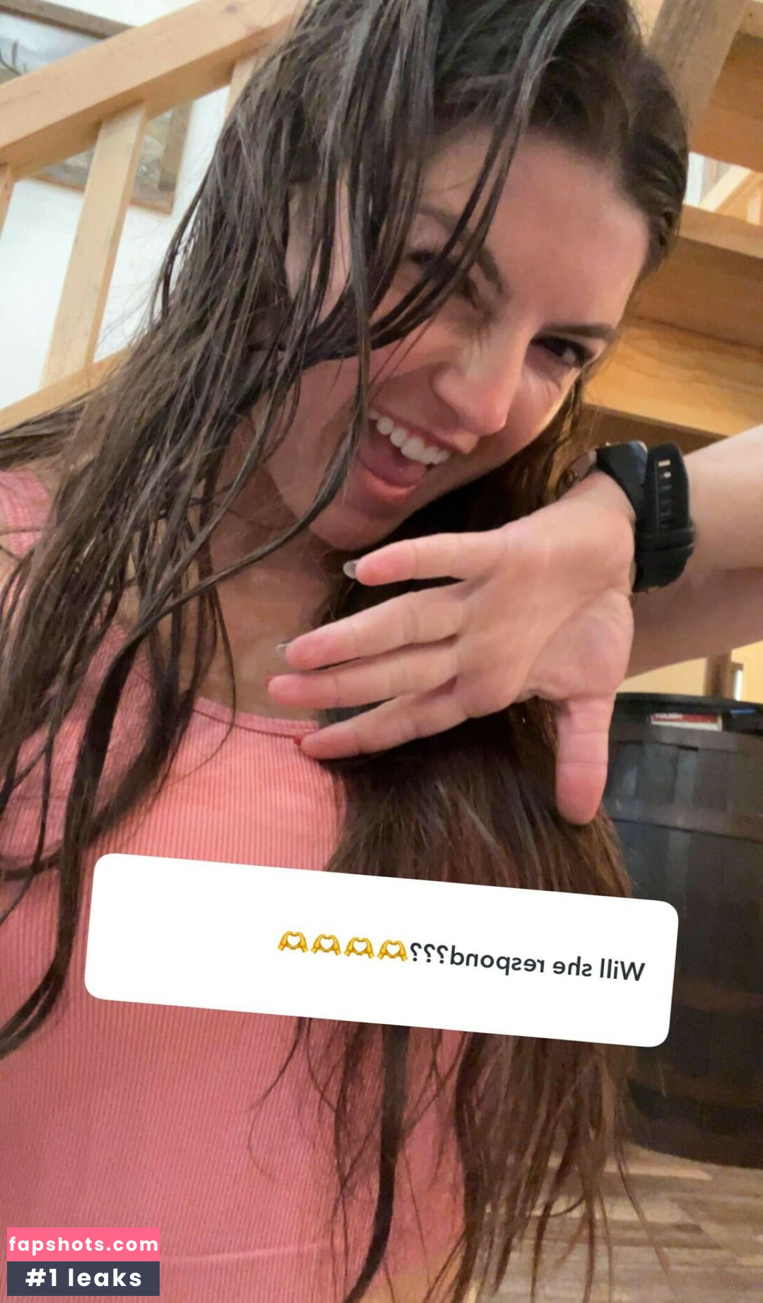 Hannah Barron gallery photo #14