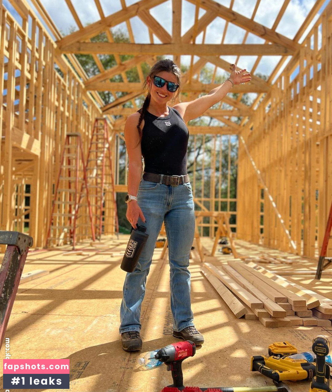 Hannah Barron gallery photo #132