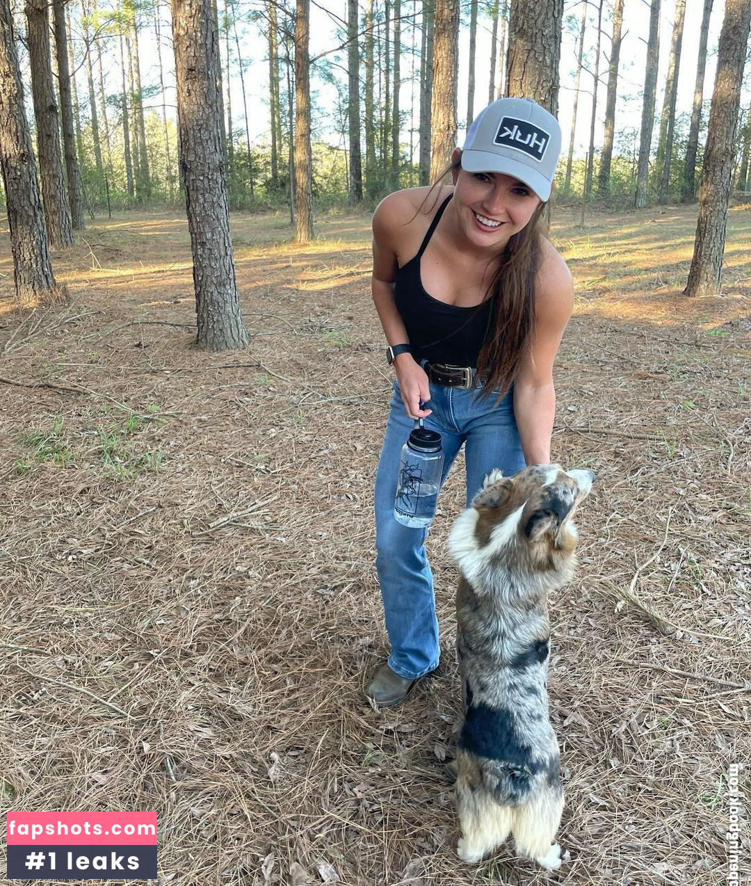 Hannah Barron gallery photo #142