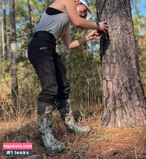 Hannah Barron gallery photo #151