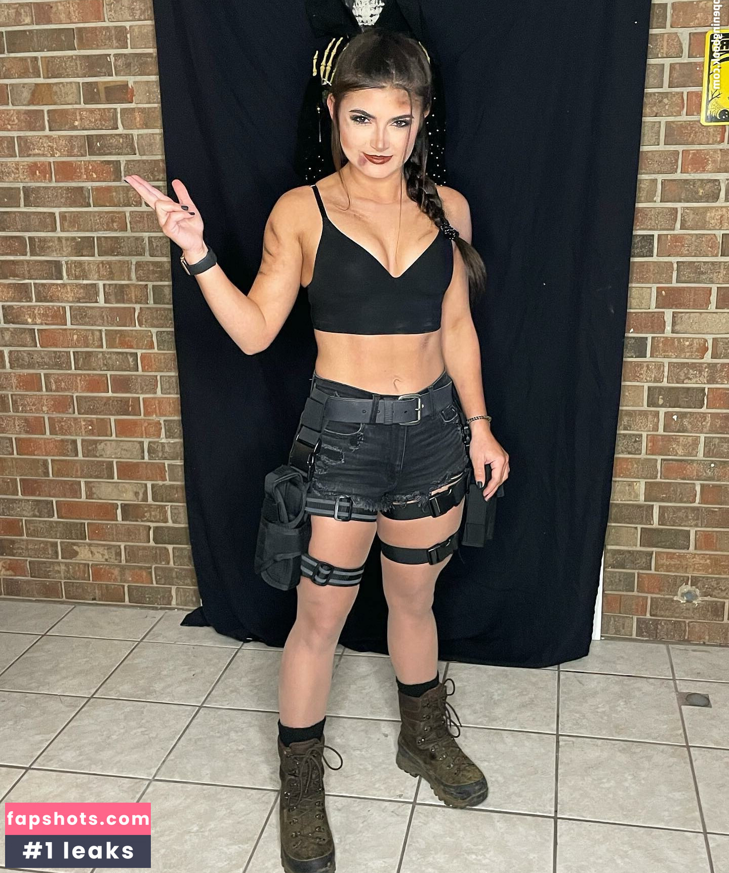 Hannah Barron gallery photo #164