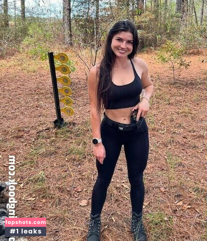 Hannah Barron gallery photo #168