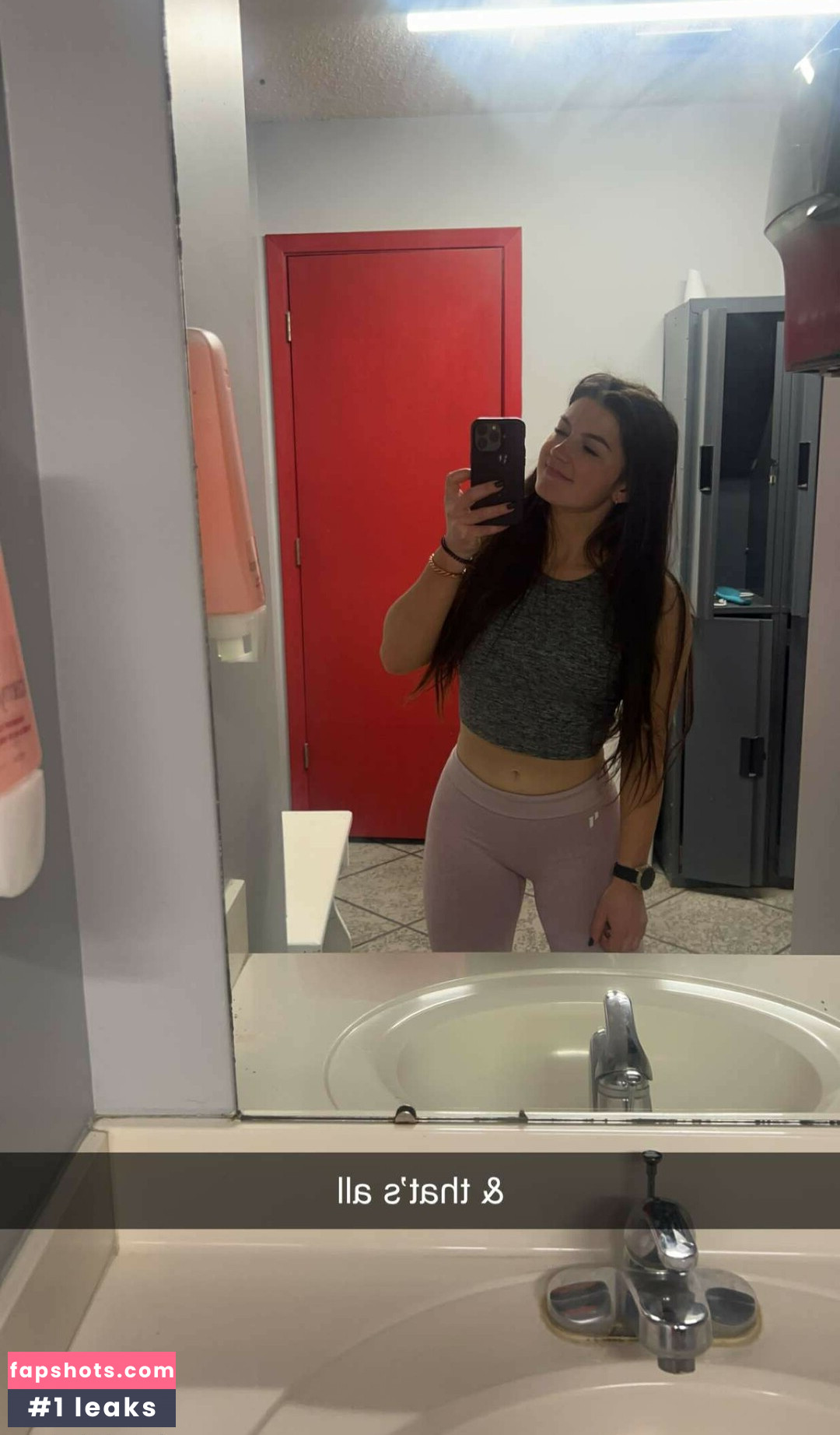 Hannah Barron gallery photo #20