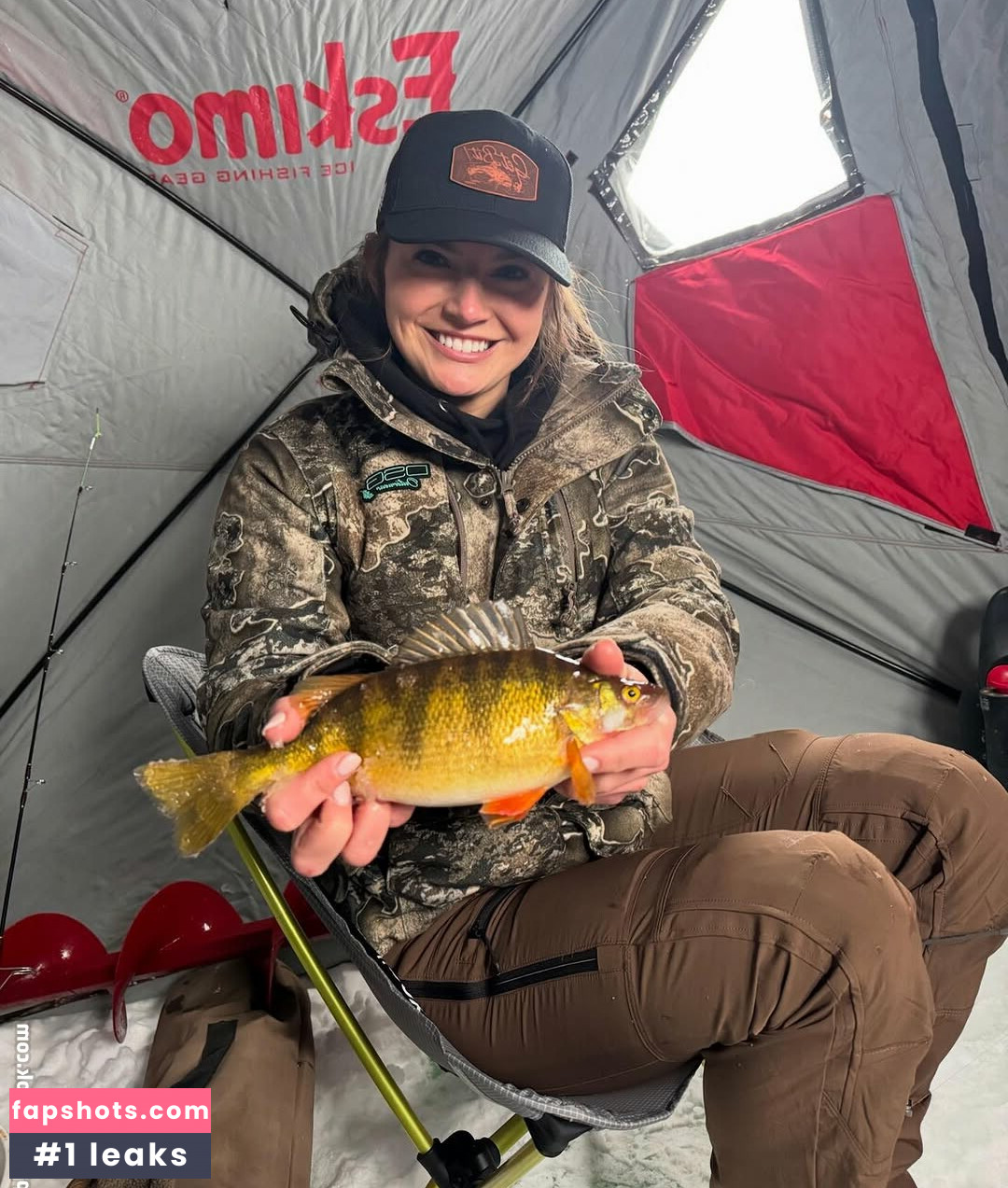 Hannah Barron gallery photo #21