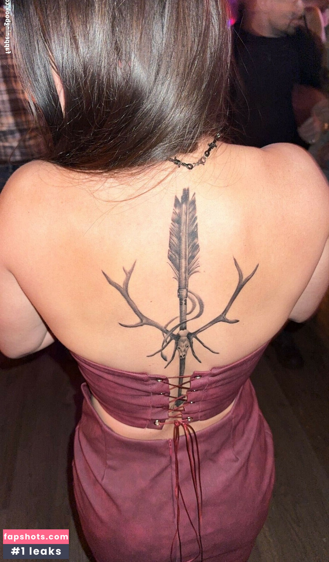 Hannah Barron gallery photo #23