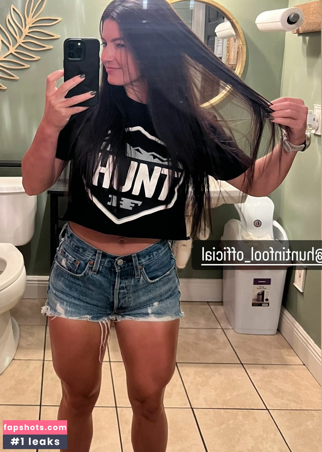 Hannah Barron gallery photo #42