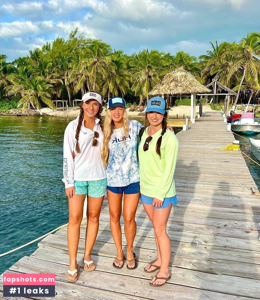 Hannah Barron gallery photo #66