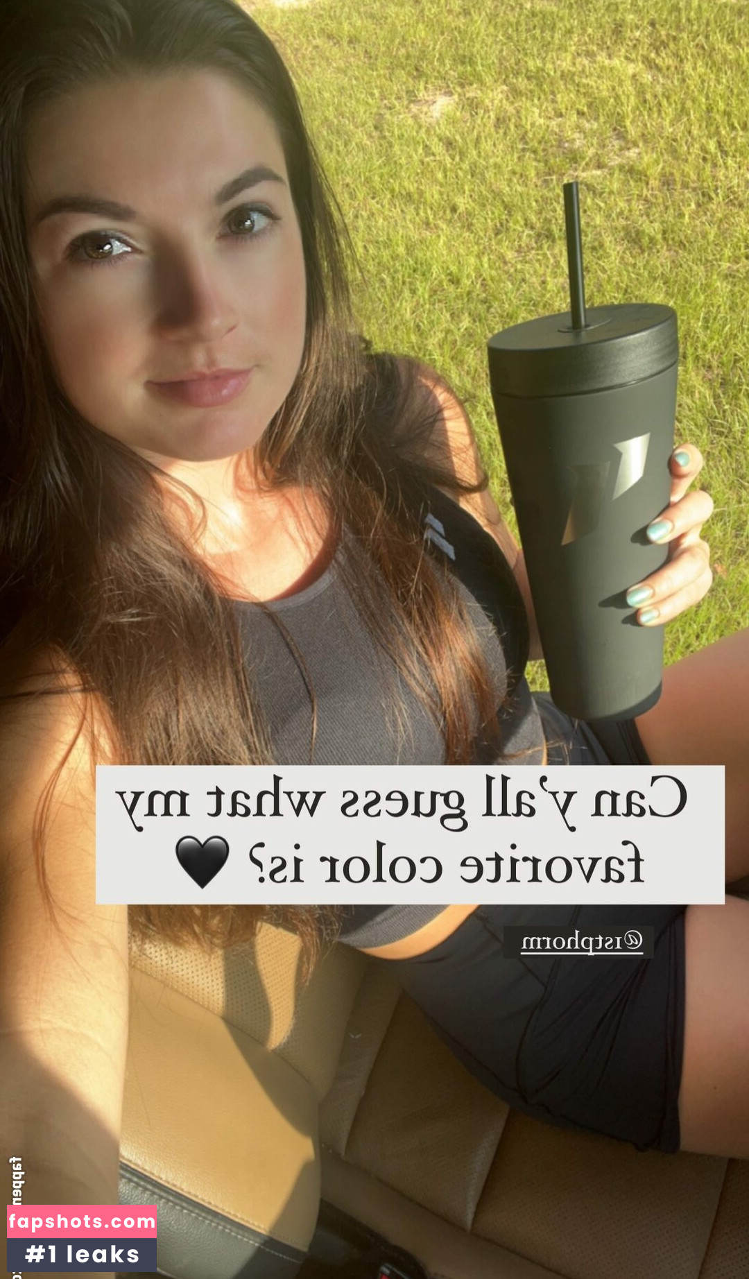 Hannah Barron gallery photo #99