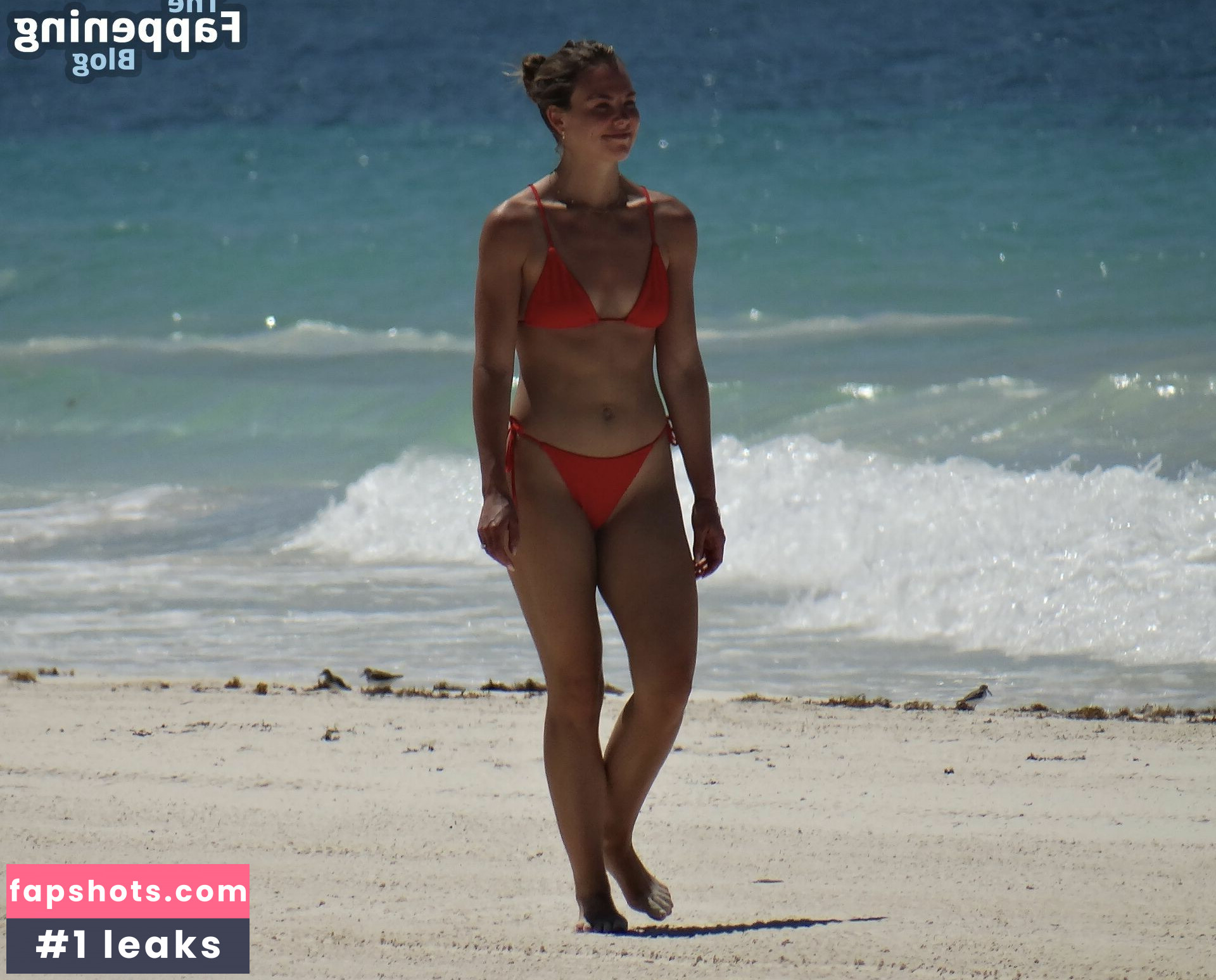 Hannah Brown gallery photo #32