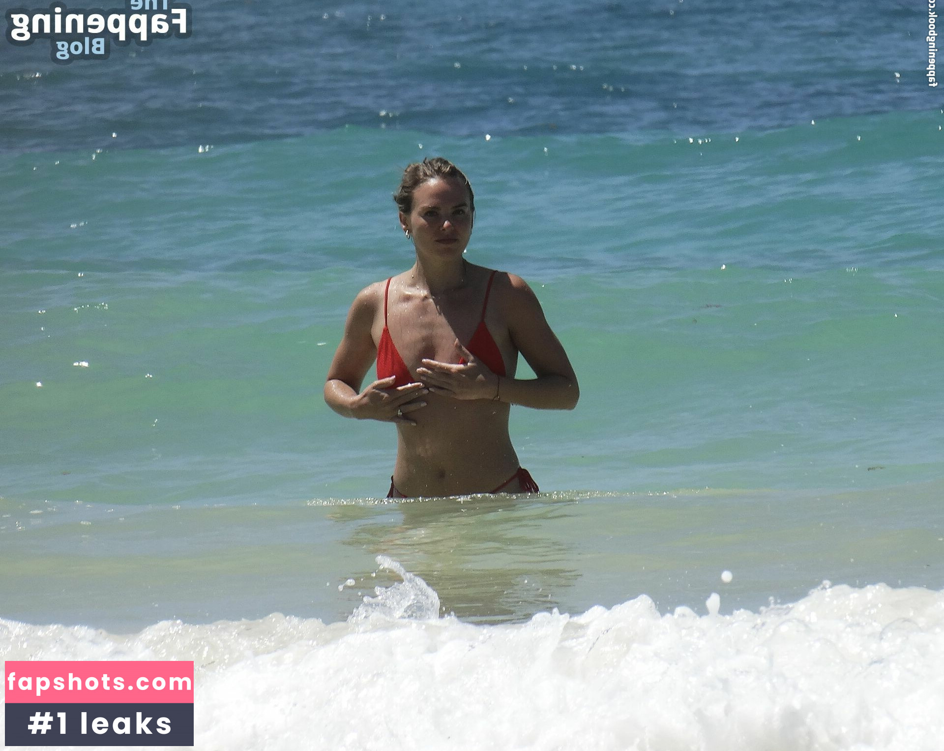 Hannah Brown gallery photo #40