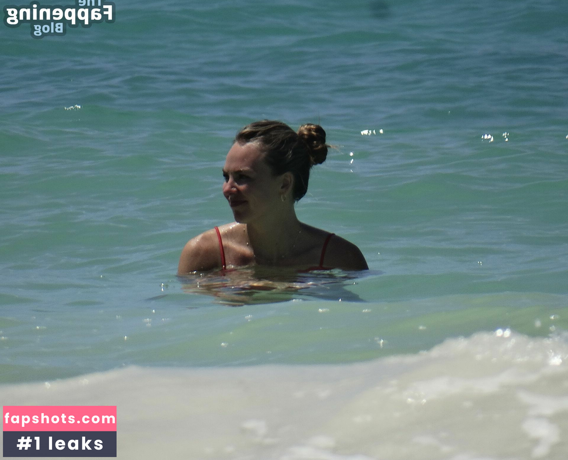 Hannah Brown gallery photo #44