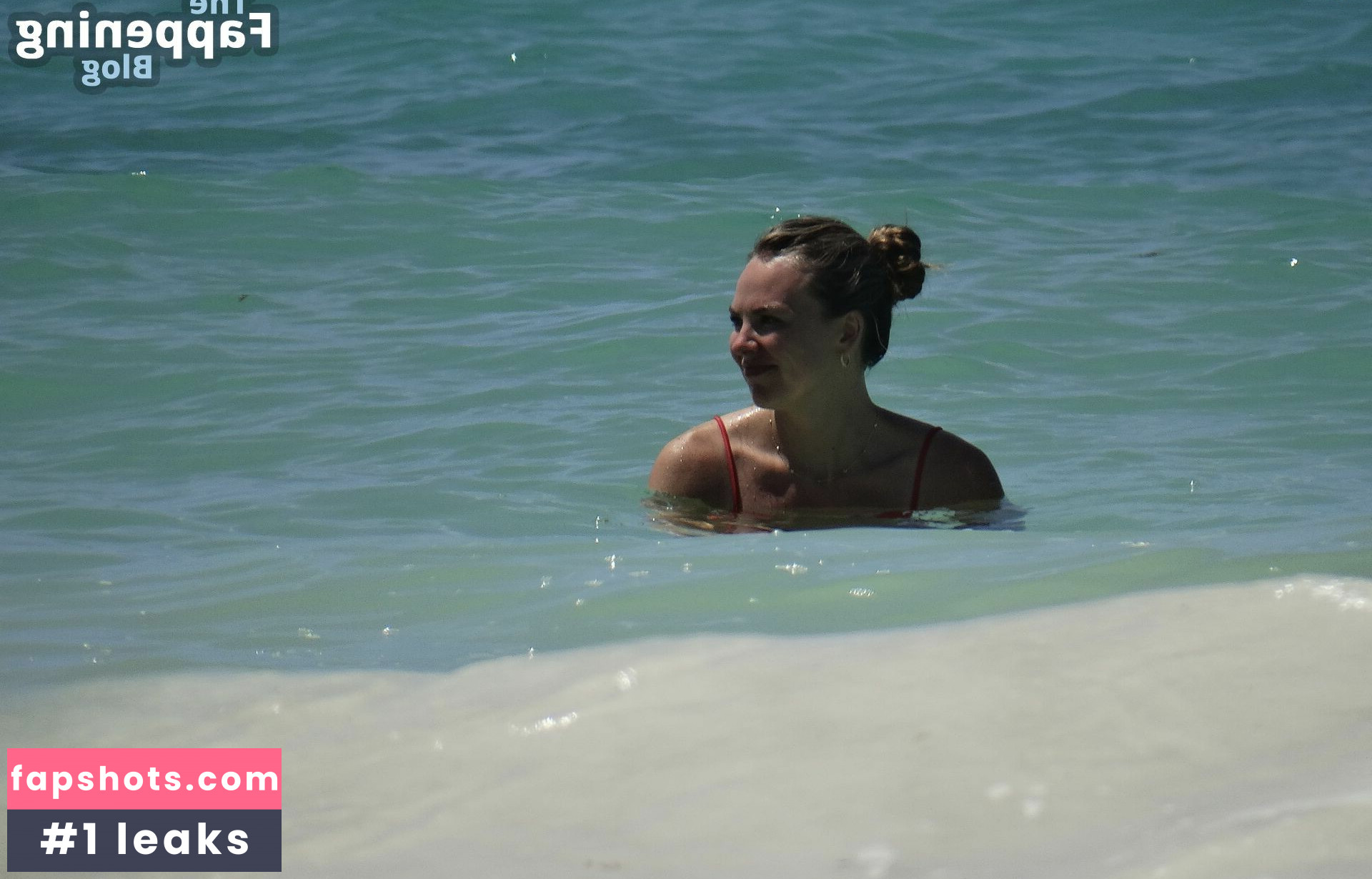 Hannah Brown gallery photo #45