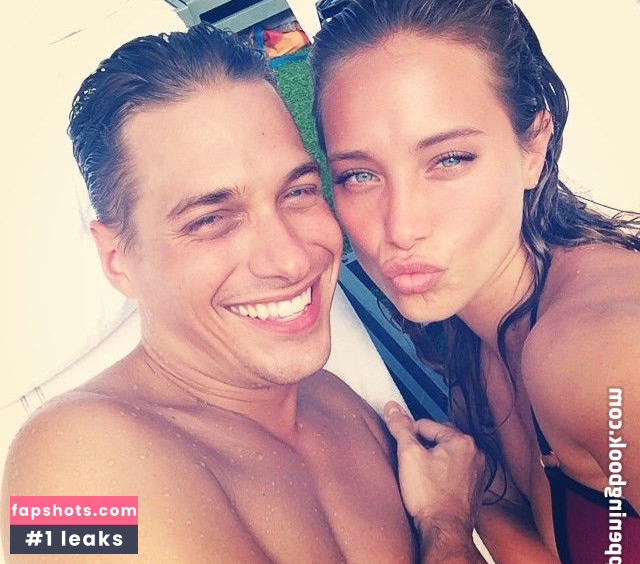 Hannah Davis gallery photo #42