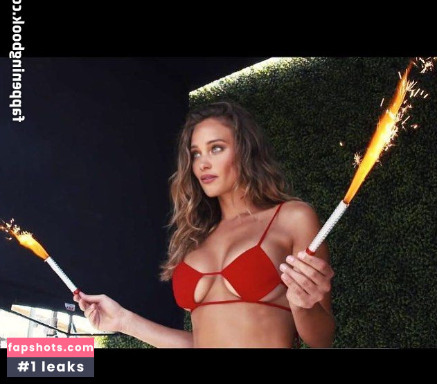 Hannah Davis gallery photo #10