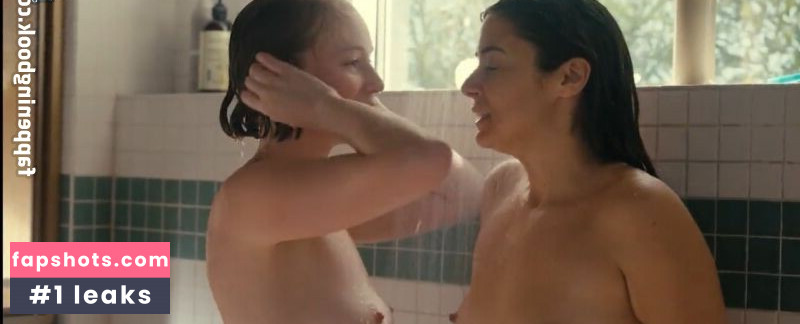 Hannah Einbinder gallery photo #10