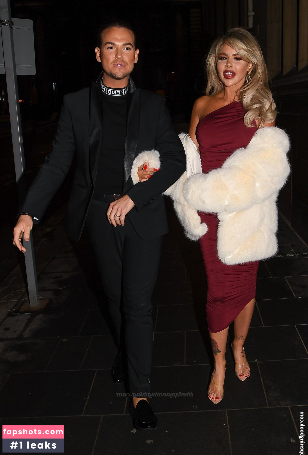 Hannah Elizabeth gallery photo #40