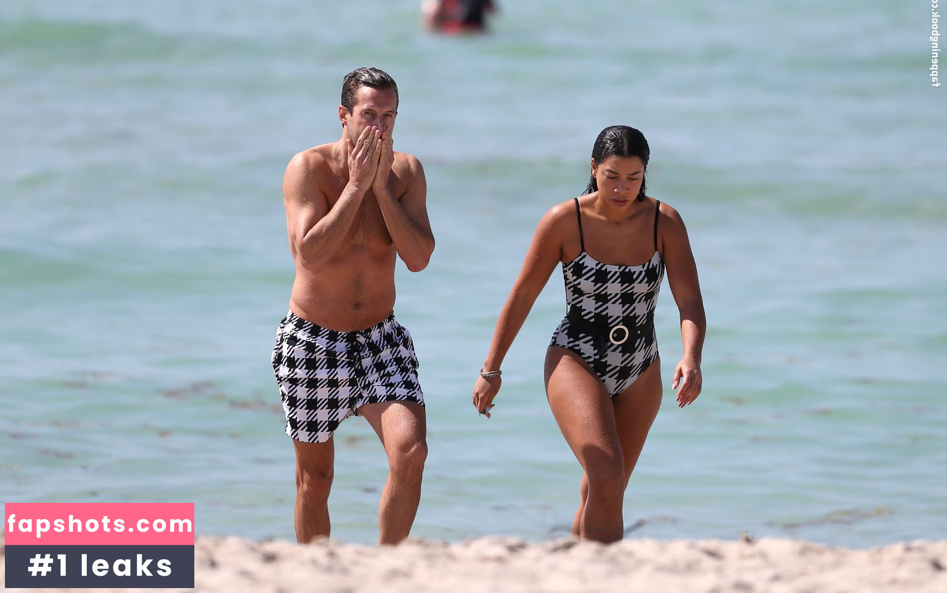 Hannah Fallis Bronfman gallery photo #51