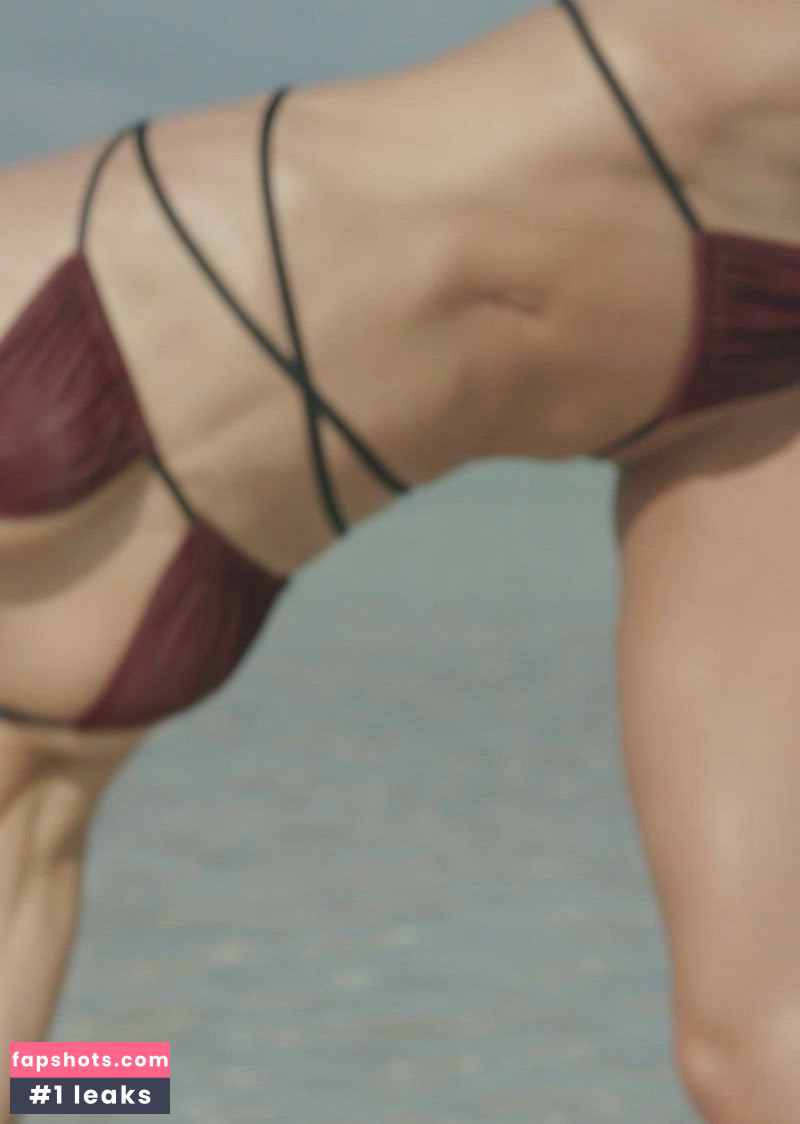 Hannah Ferguson gallery photo #887