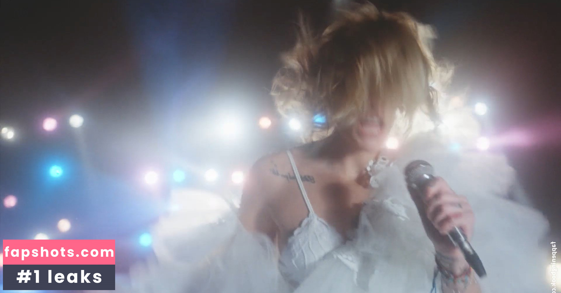 Hannah Ferguson gallery photo #920