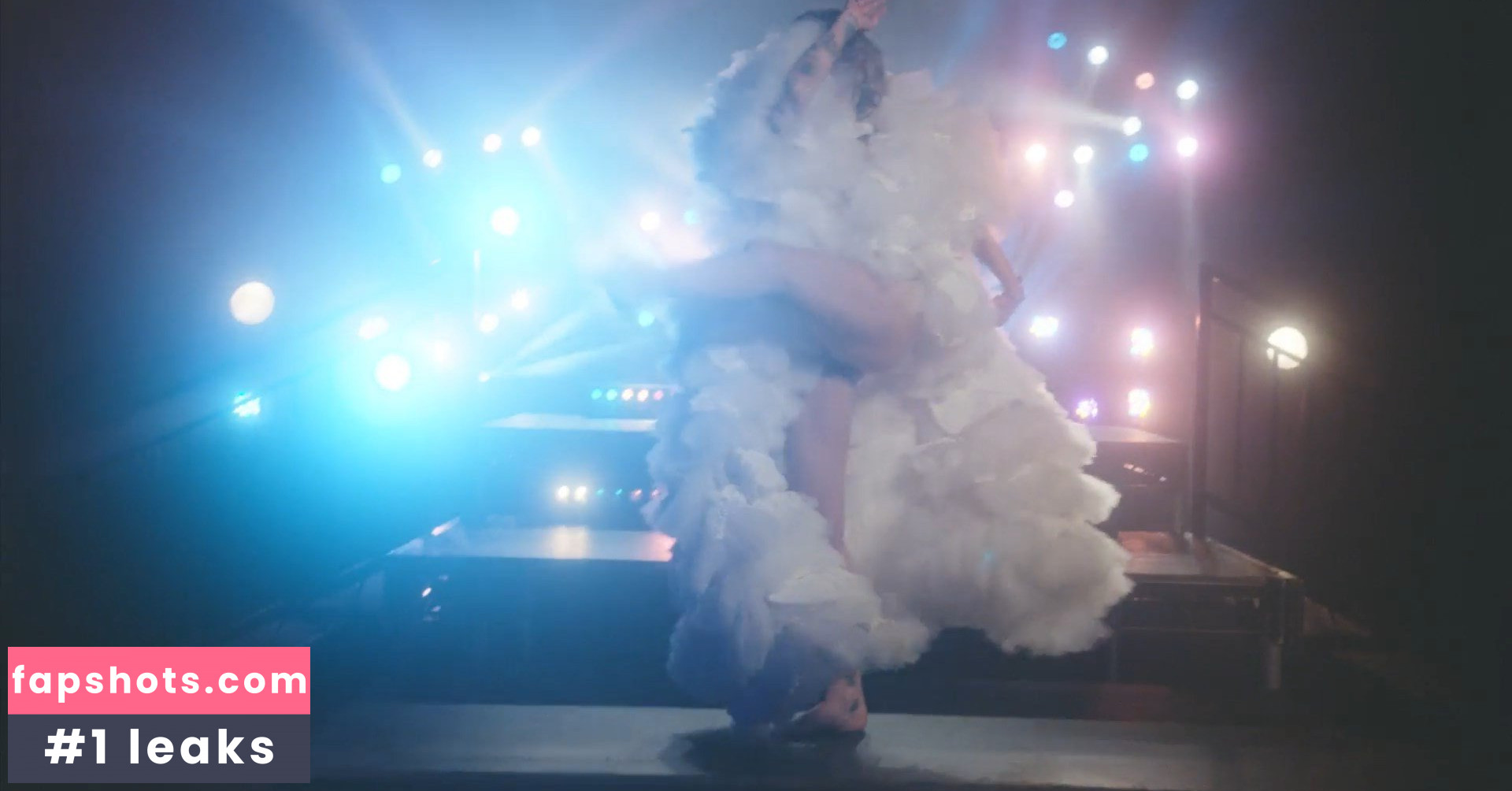 Hannah Ferguson gallery photo #924