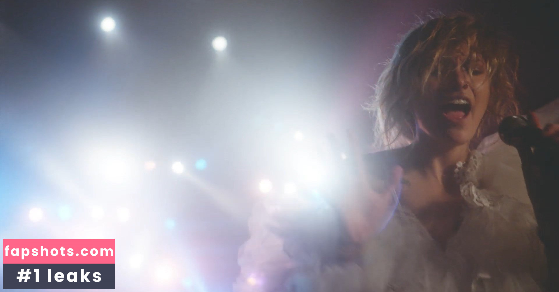 Hannah Ferguson gallery photo #927