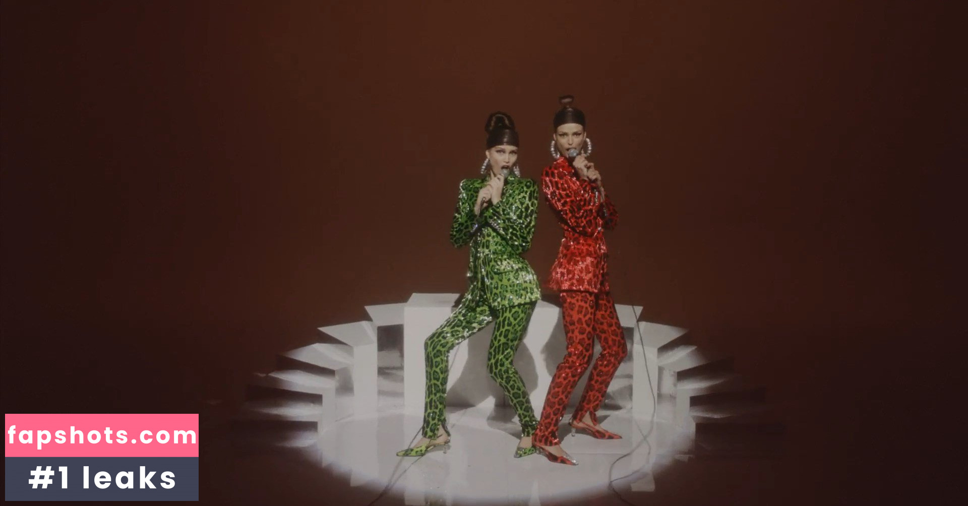 Hannah Ferguson gallery photo #932